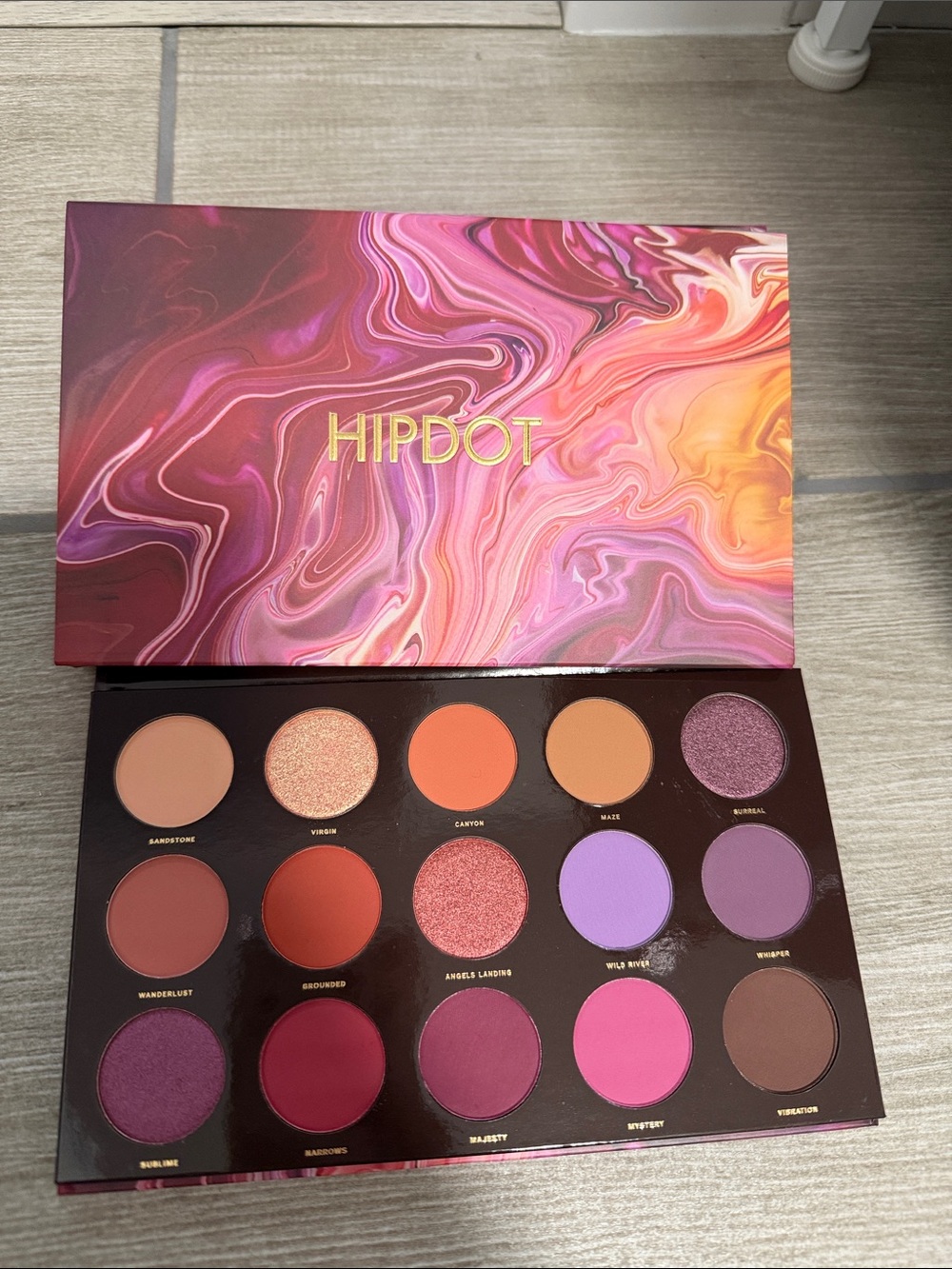 Women Makeup Eyeshadow Palette - Pink & Purple Tones